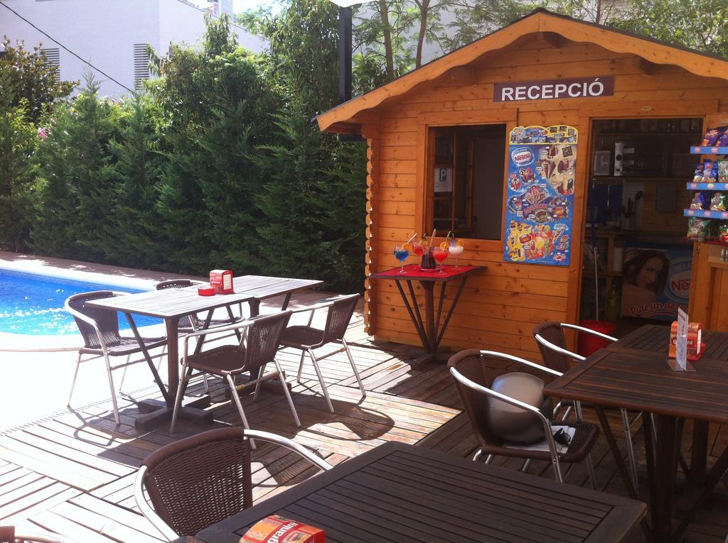 Apartamentos Ar Caribe Lloret de Mar Ngoại thất bức ảnh
