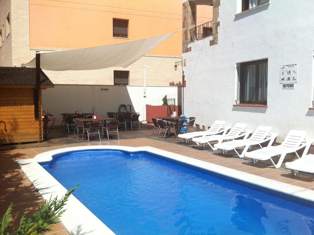 Apartamentos Ar Caribe Lloret de Mar Ngoại thất bức ảnh